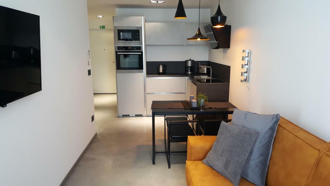 Apartman Vip, With Free Garage Parking Pula Ngoại thất bức ảnh