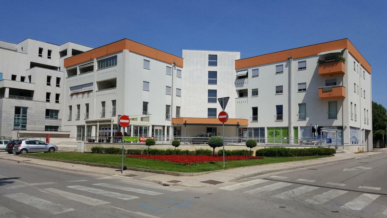 Apartman Vip, With Free Garage Parking Pula Ngoại thất bức ảnh